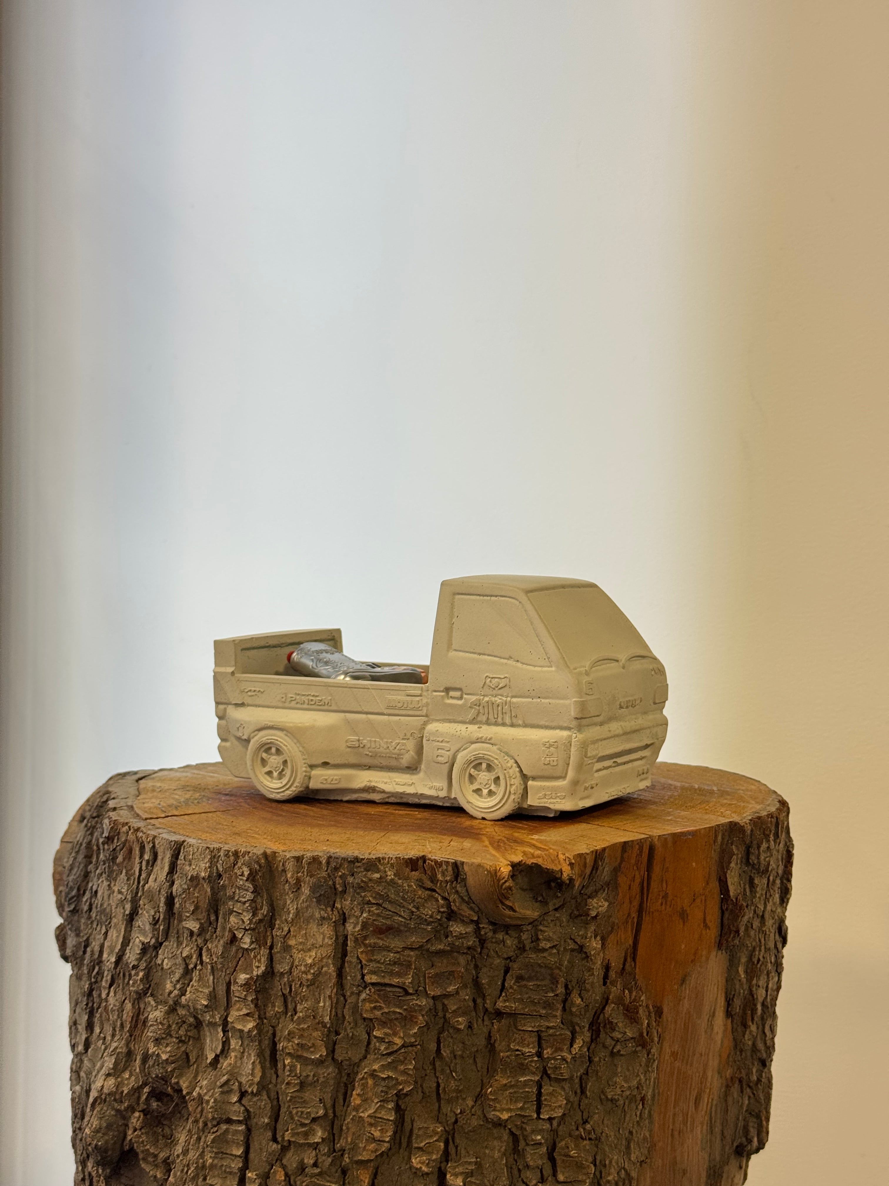 The Kei Truck Incense Burner (Concrete) – Shinya